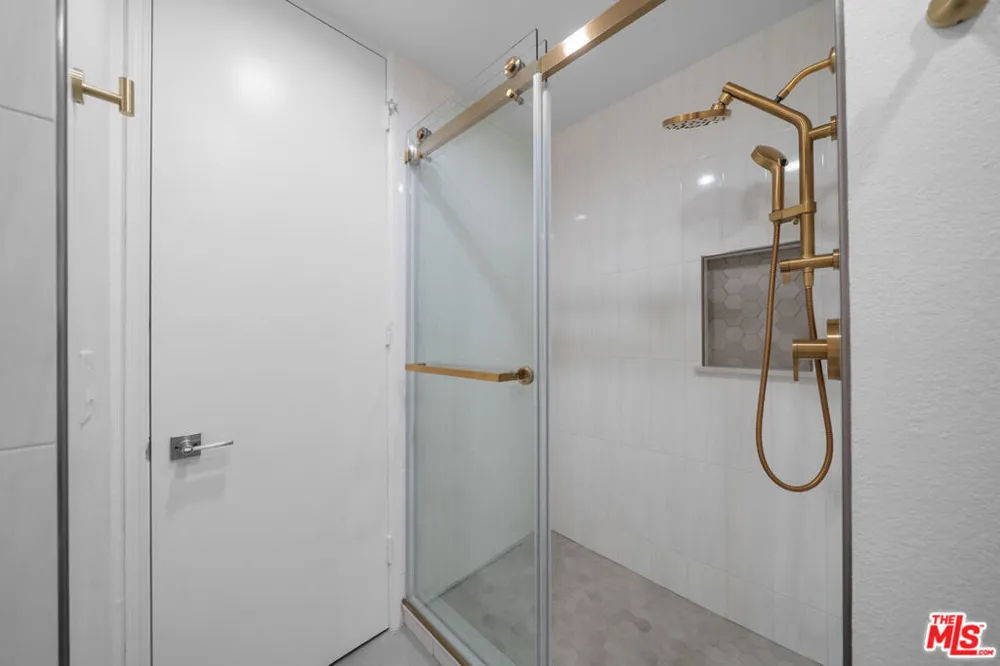 4477 Wilshire Boulevard #308 Los Angeles, CA 90010
