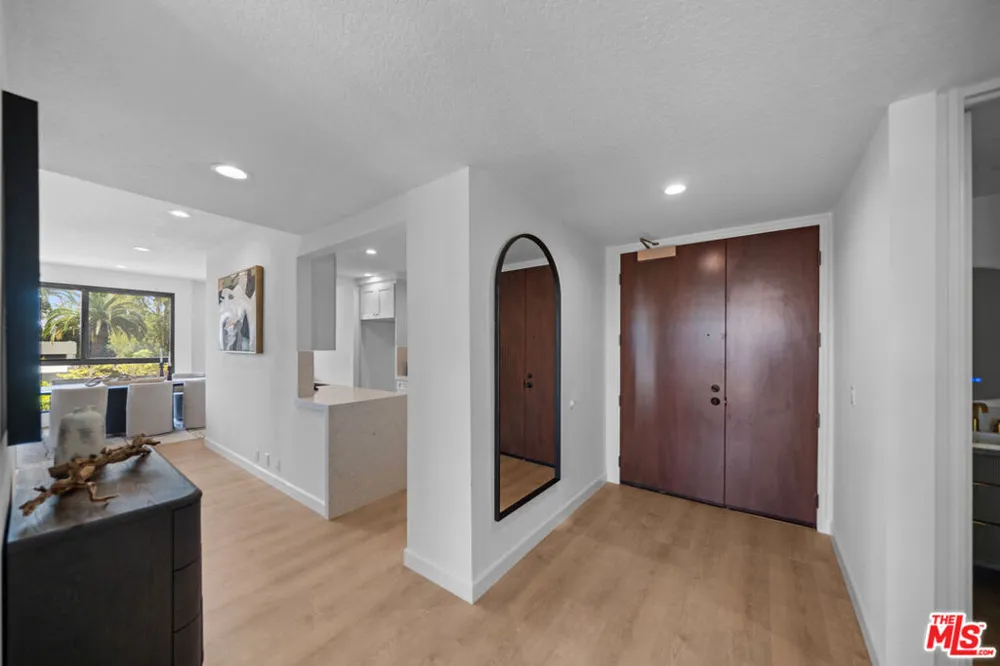 4477 Wilshire Boulevard #308 Los Angeles, CA 90010