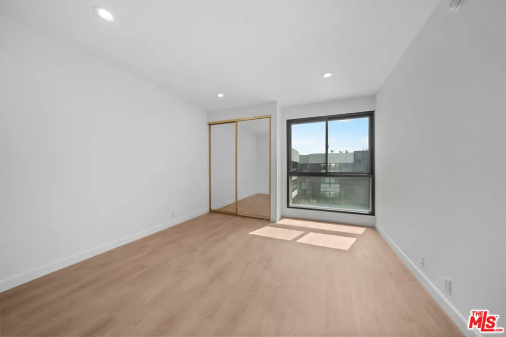 4477 Wilshire Boulevard #308 Los Angeles, CA 90010