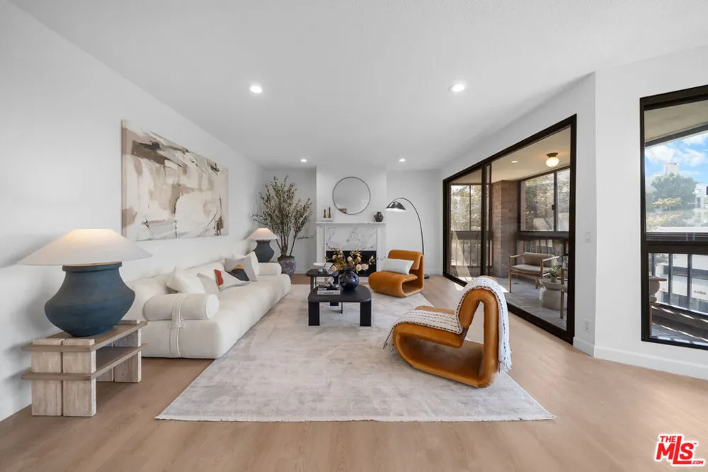 4477 Wilshire Boulevard #308 Los Angeles, CA 90010