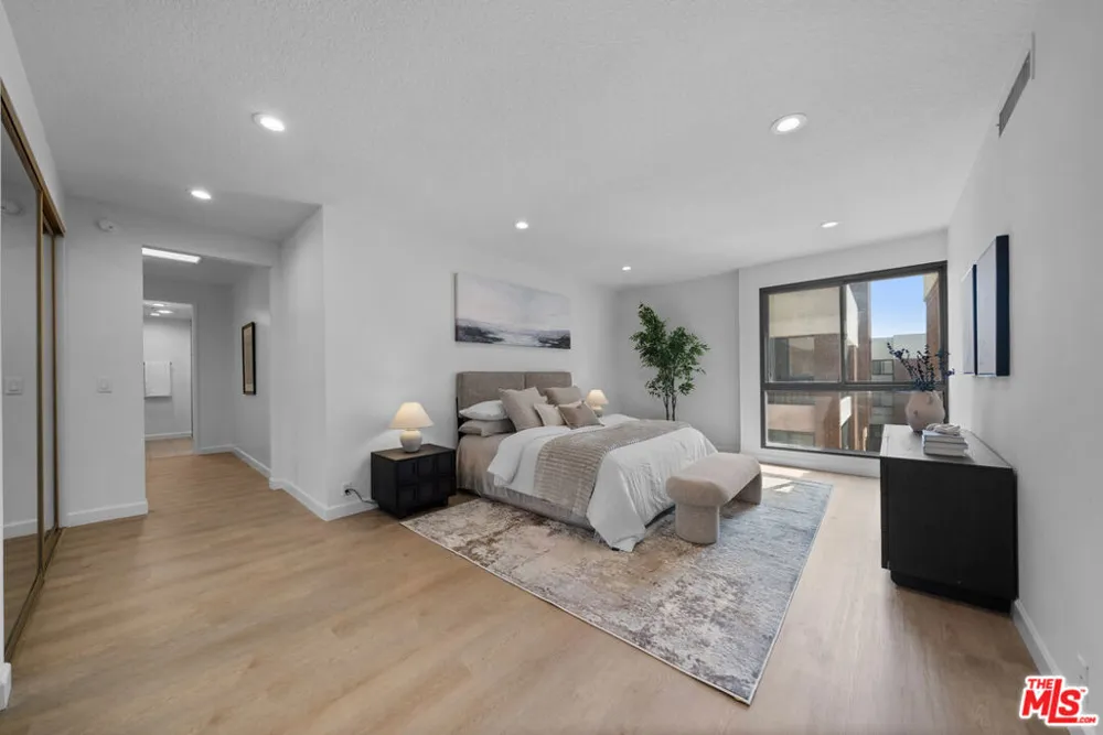 4477 Wilshire Boulevard #308 Los Angeles, CA 90010