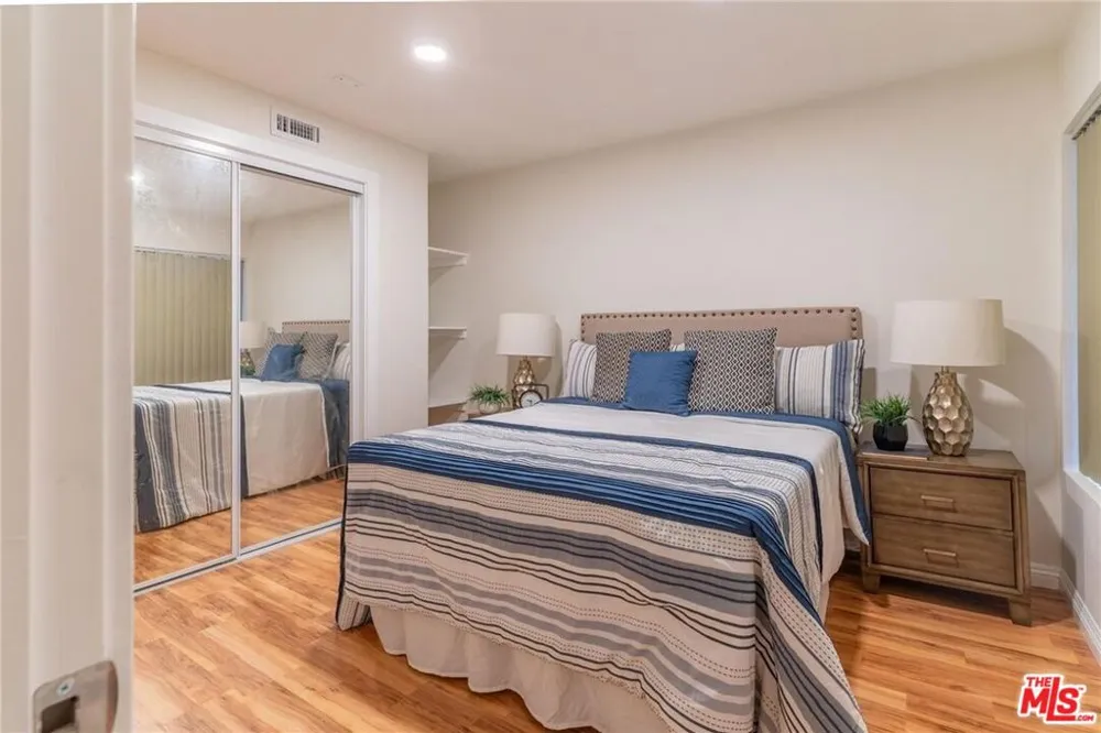 1940 Highland Avenue #42 Los Angeles, CA 90068