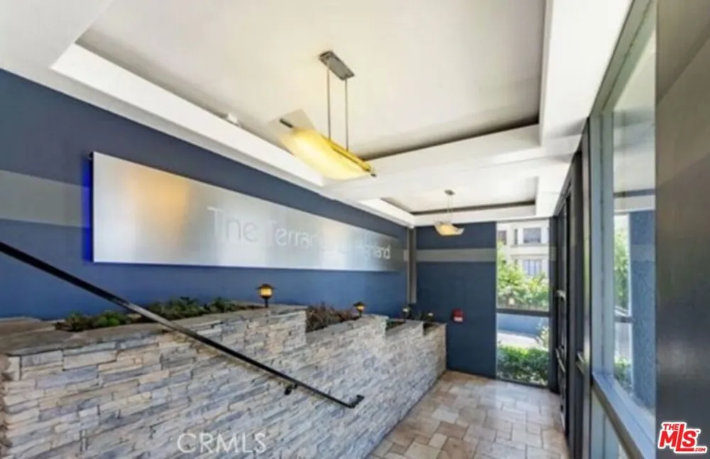 1940 Highland Avenue #42 Los Angeles, CA 90068