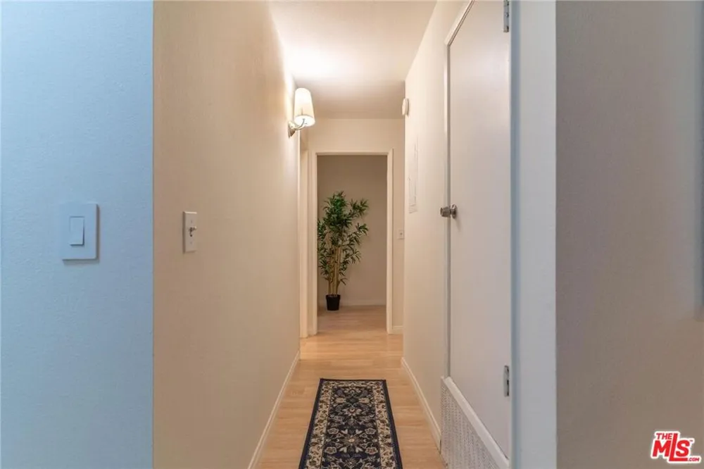 1940 Highland Avenue #42 Los Angeles, CA 90068