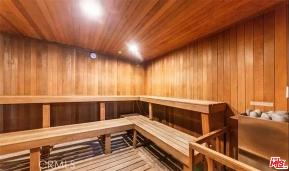 1940 Highland Avenue #42 Los Angeles, CA 90068