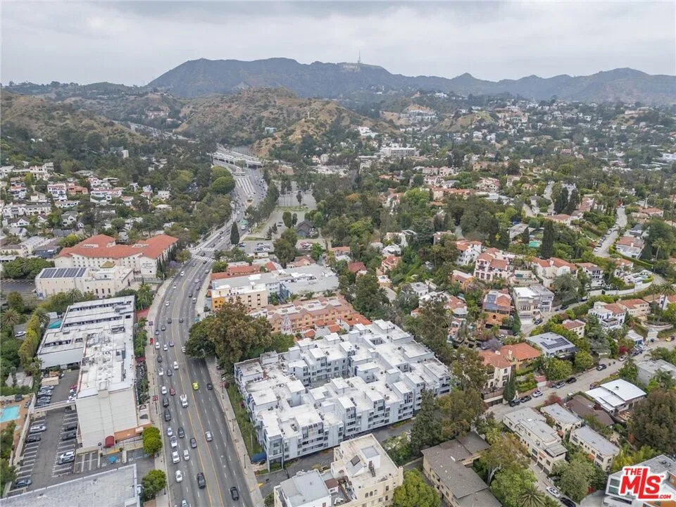 1940 Highland Avenue #42 Los Angeles, CA 90068