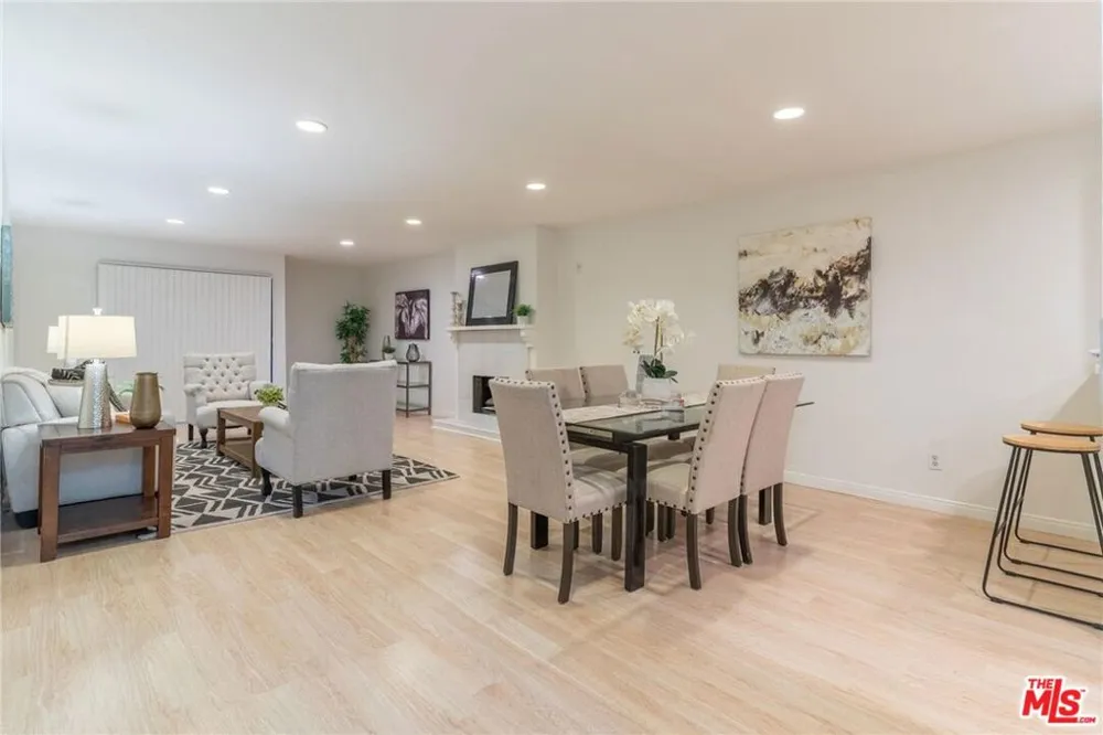 1940 Highland Avenue #42 Los Angeles, CA 90068