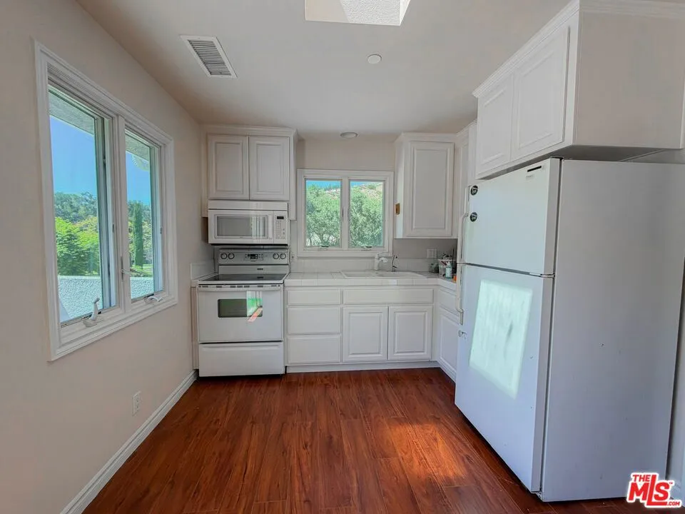 28342 Shadowland Circle Silverado, CA 92676