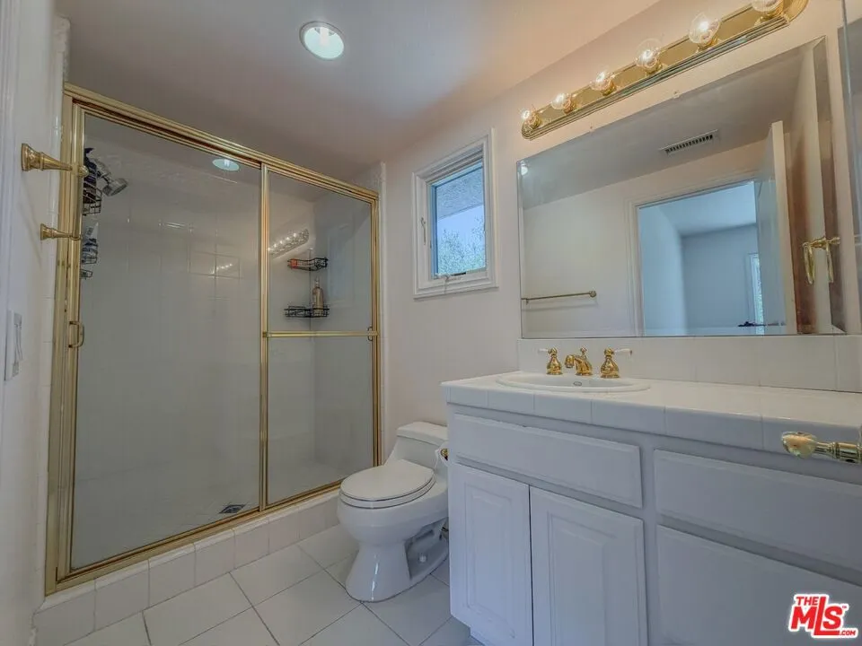 28342 Shadowland Circle Silverado, CA 92676