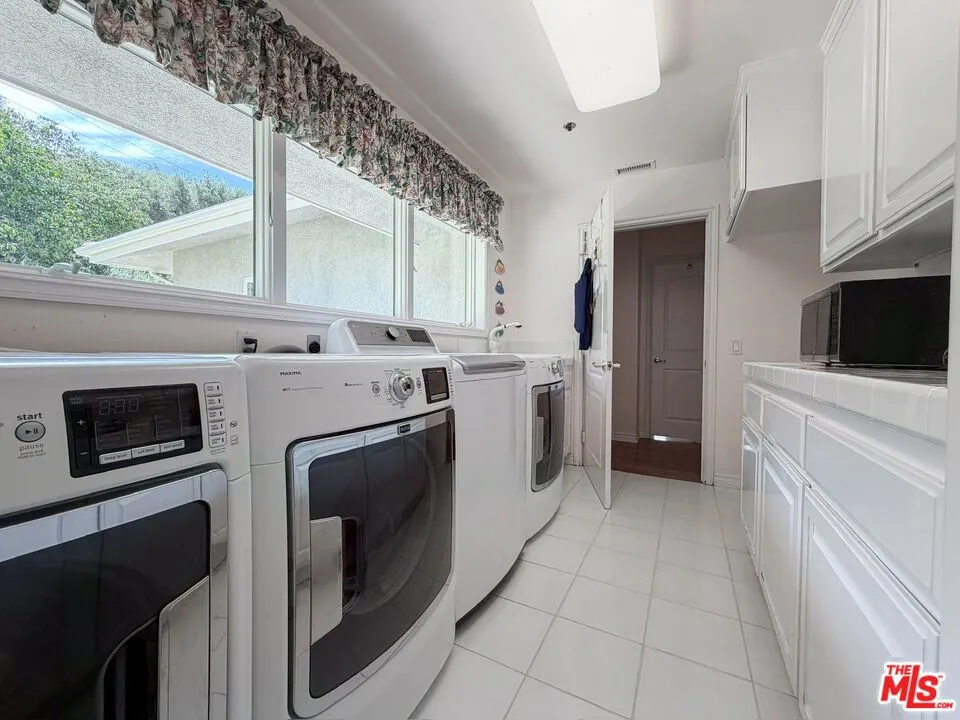 28342 Shadowland Circle Silverado, CA 92676