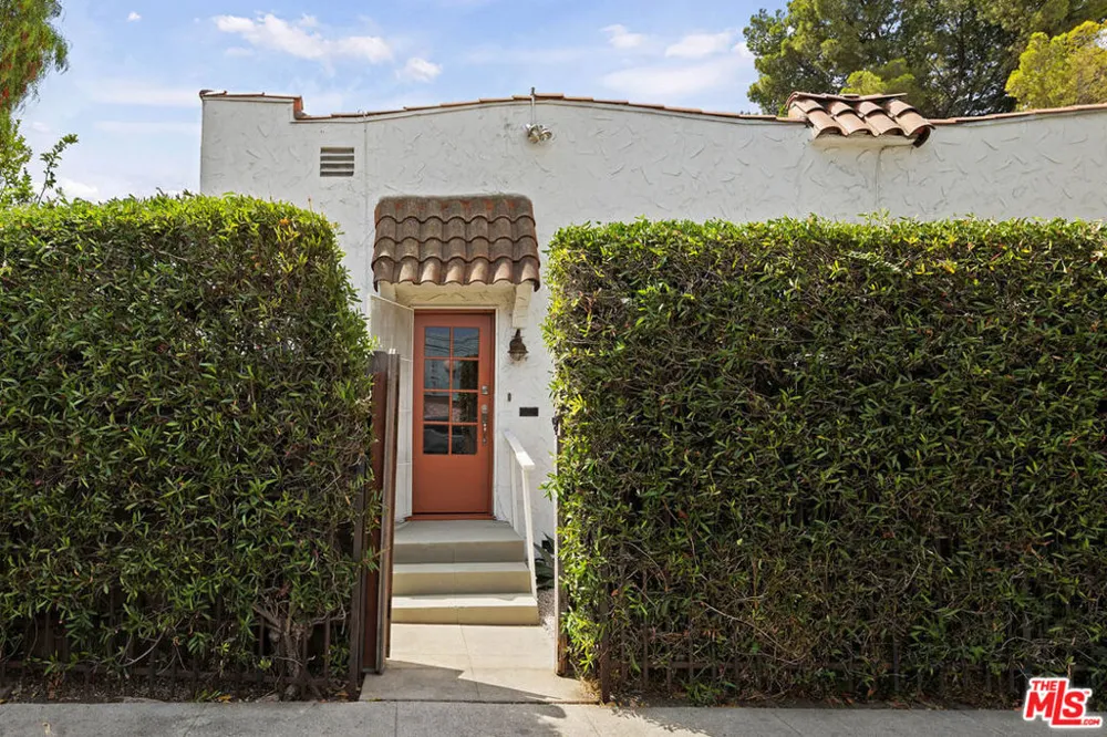 9202 National Boulevard Los Angeles, CA 90034