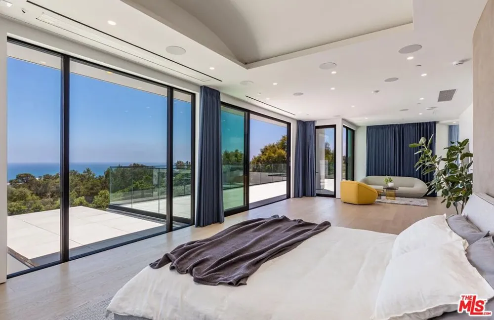 27715 Pacific Coast Highway Malibu, CA 90265