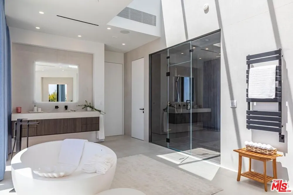 27715 Pacific Coast Highway Malibu, CA 90265