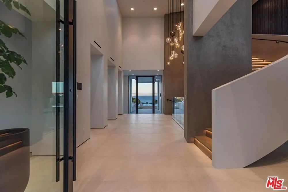 27715 Pacific Coast Highway Malibu, CA 90265