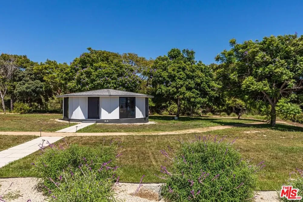 27715 Pacific Coast Highway Malibu, CA 90265