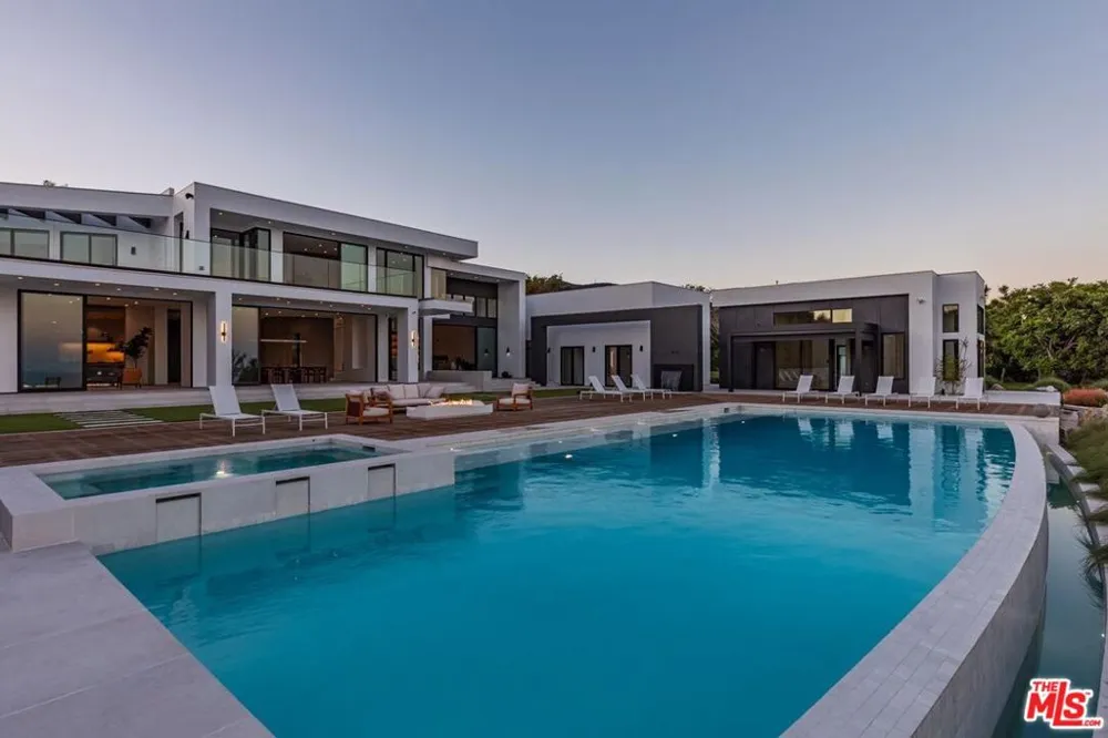 27715 Pacific Coast Highway Malibu, CA 90265