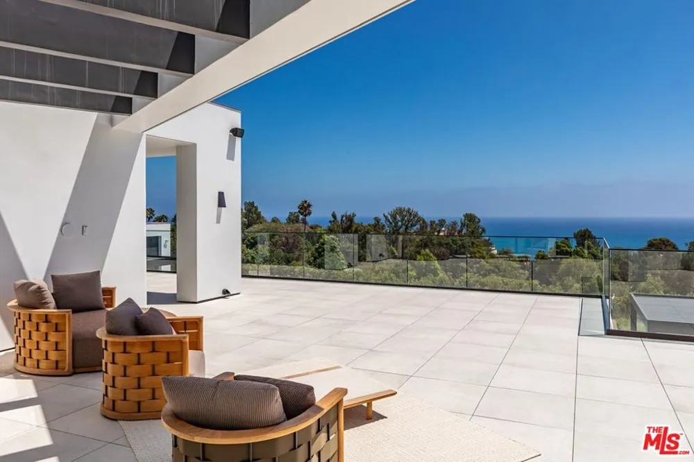 27715 Pacific Coast Highway Malibu, CA 90265
