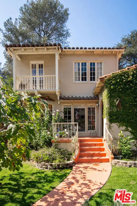 2351 Canyon Drive Los Angeles, CA 90068