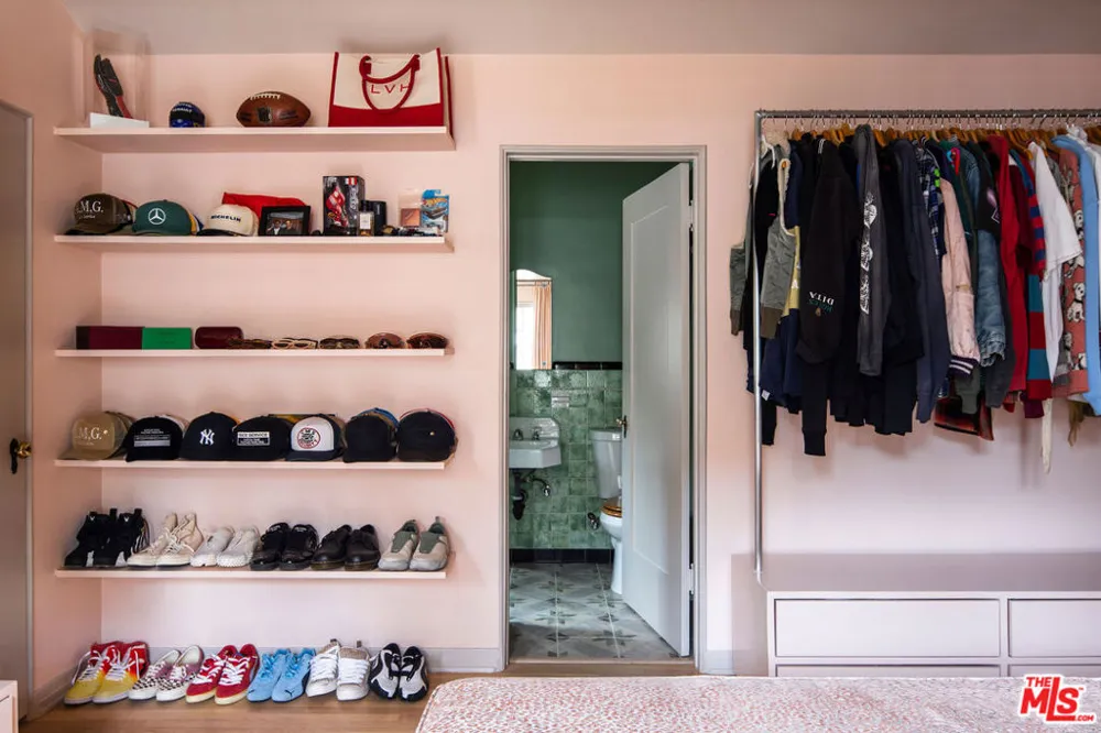 2351 Canyon Drive Los Angeles, CA 90068