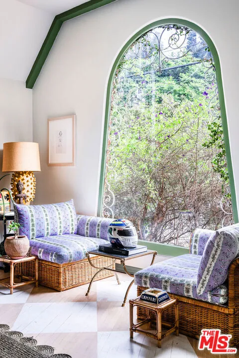 2351 Canyon Drive Los Angeles, CA 90068