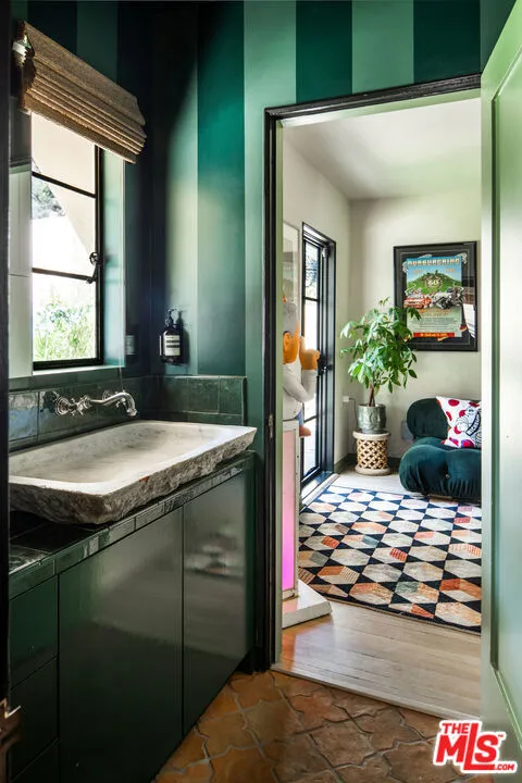 2351 Canyon Drive Los Angeles, CA 90068
