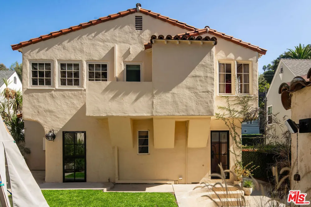 2351 Canyon Drive Los Angeles, CA 90068