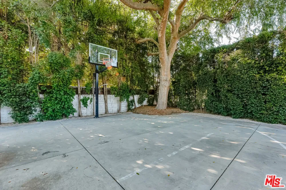 11951 Landale Street Studio City, CA 91607