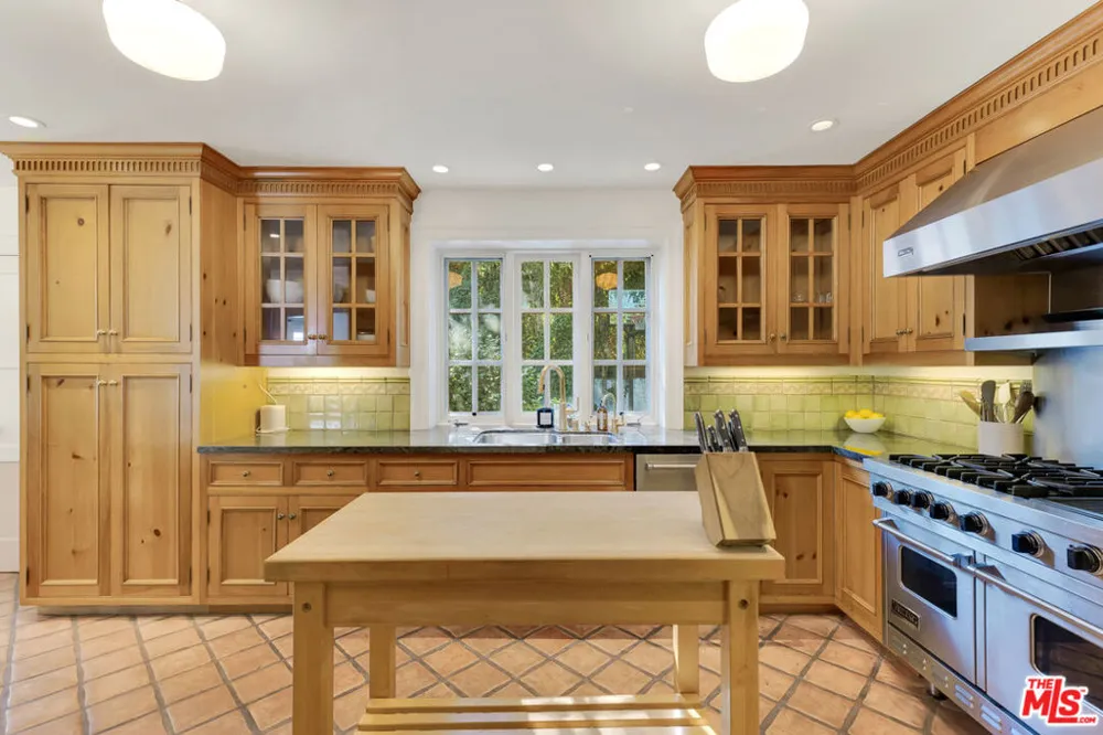 11951 Landale Street Studio City, CA 91607