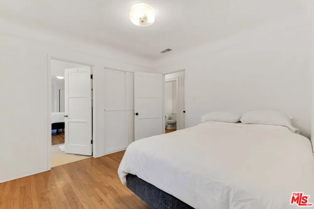 11951 Landale Street Studio City, CA 91607