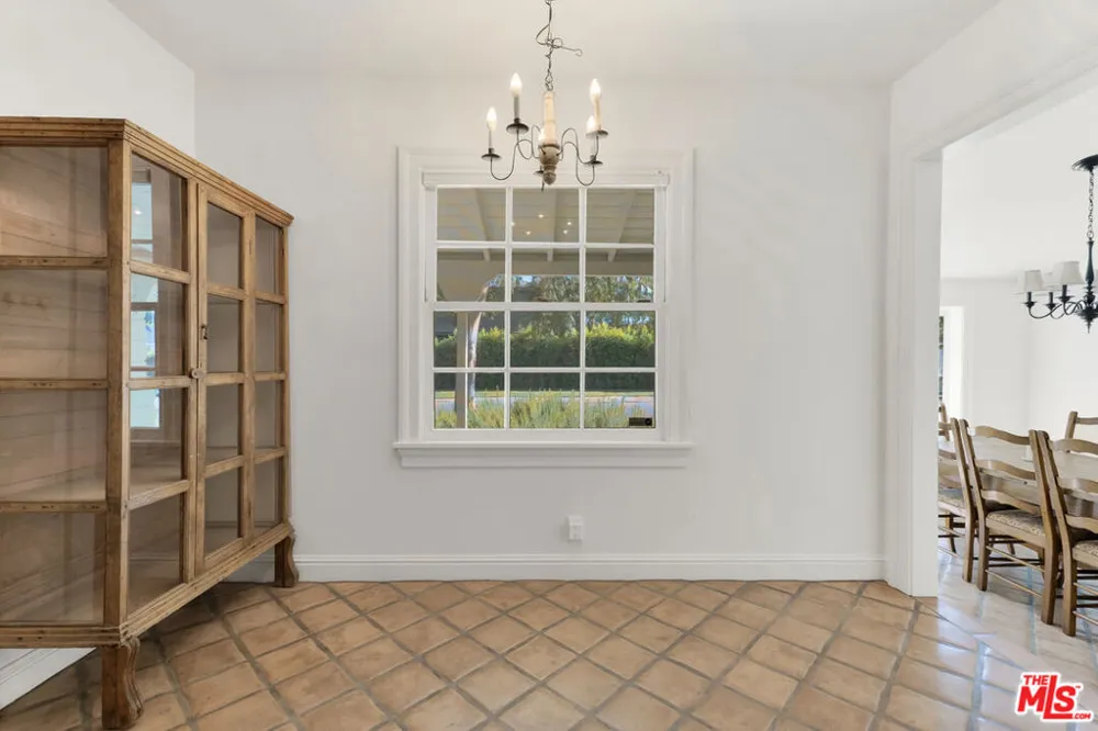 11951 Landale Street Studio City, CA 91607