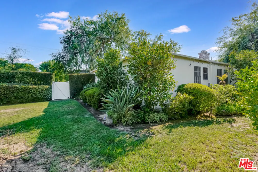 11951 Landale Street Studio City, CA 91607