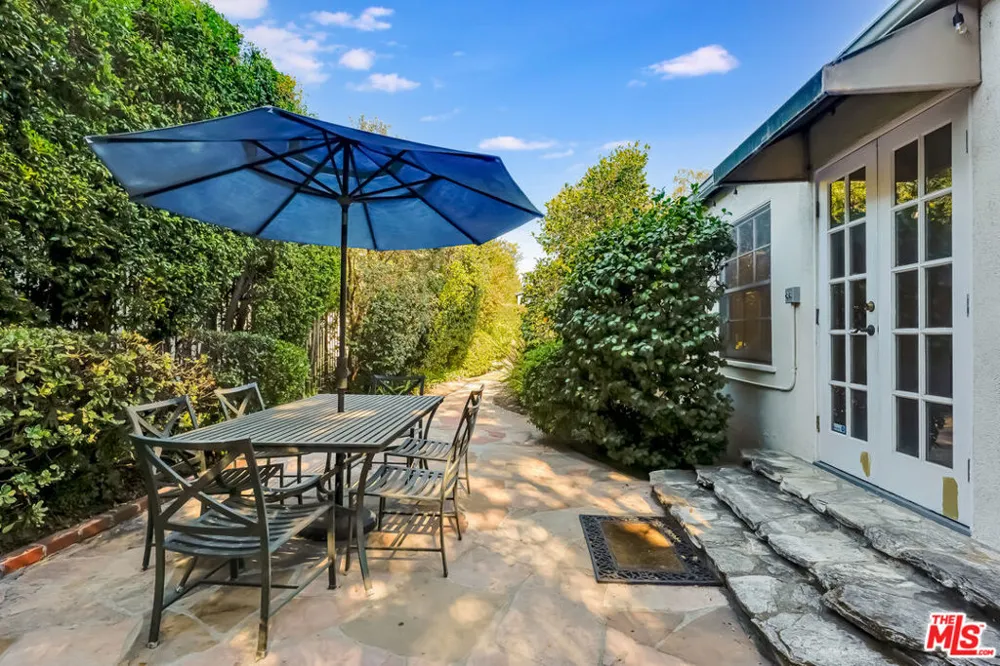 11951 Landale Street Studio City, CA 91607