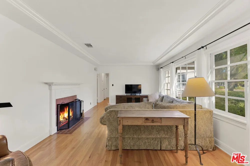 11951 Landale Street Studio City, CA 91607