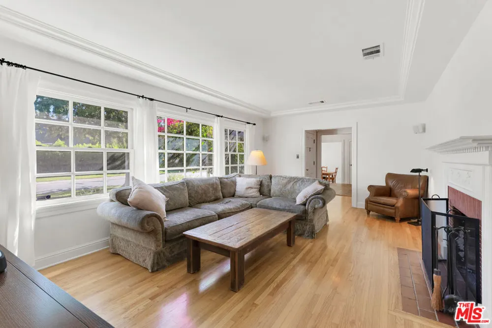 11951 Landale Street Studio City, CA 91607