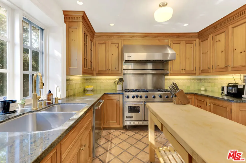 11951 Landale Street Studio City, CA 91607