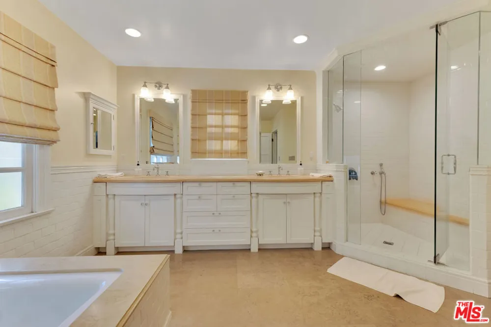 11951 Landale Street Studio City, CA 91607