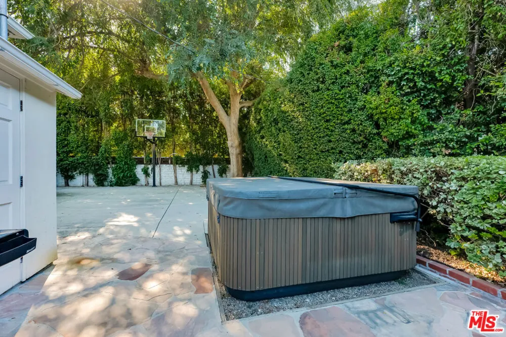 11951 Landale Street Studio City, CA 91607