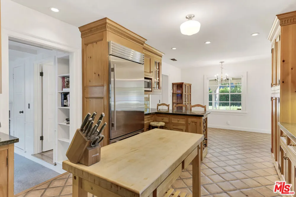 11951 Landale Street Studio City, CA 91607