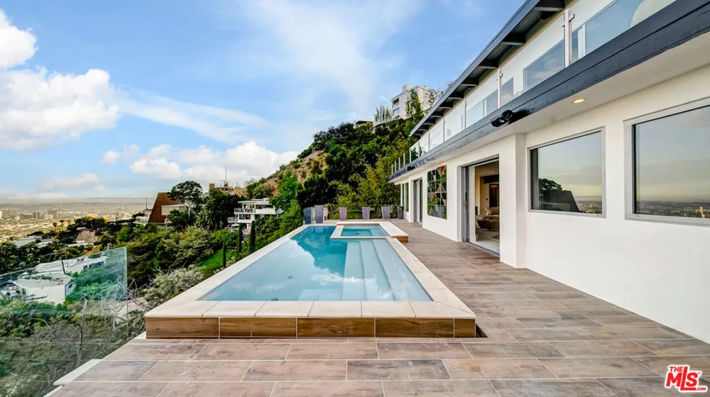 1664 Mountcrest Avenue Los Angeles, CA 90069