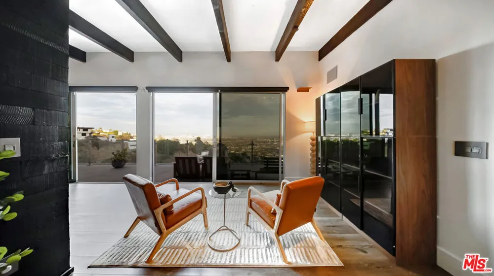 1664 Mountcrest Avenue Los Angeles, CA 90069