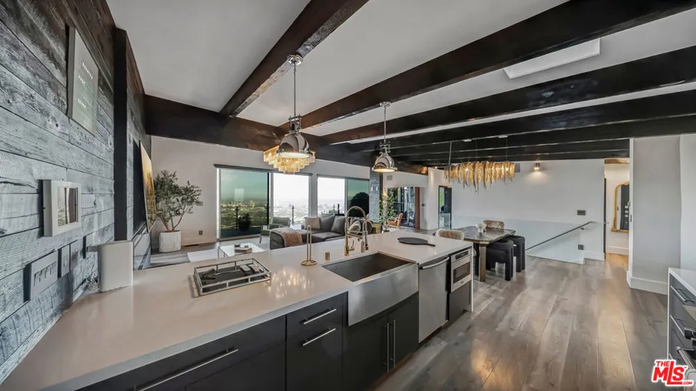 1664 Mountcrest Avenue Los Angeles, CA 90069