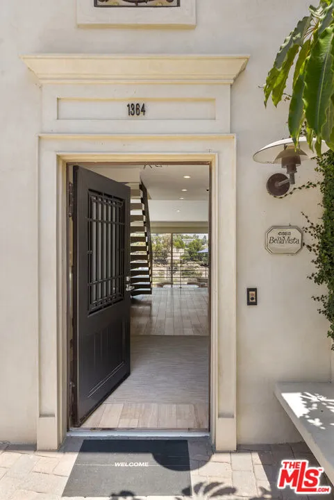 1364 Angelo Drive Los Angeles, CA 90210