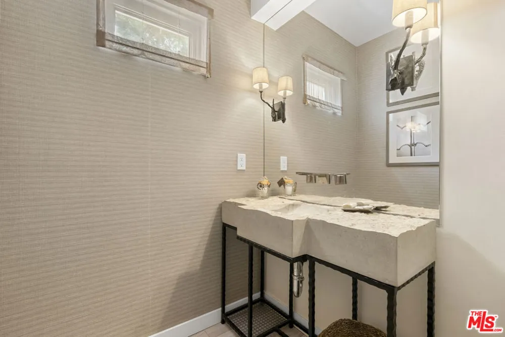 1364 Angelo Drive Los Angeles, CA 90210