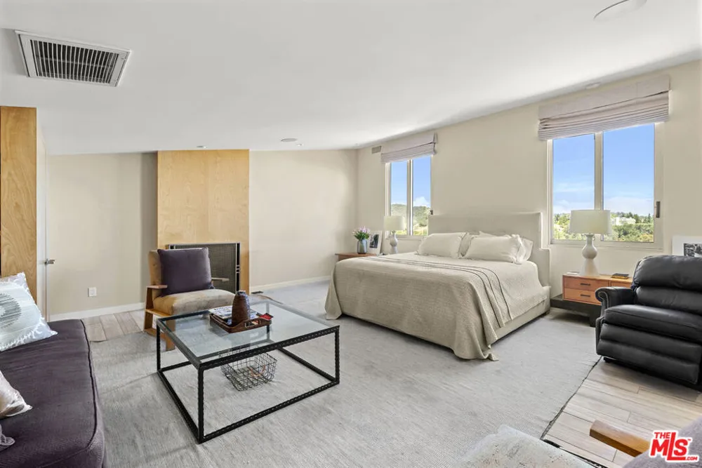1364 Angelo Drive Los Angeles, CA 90210