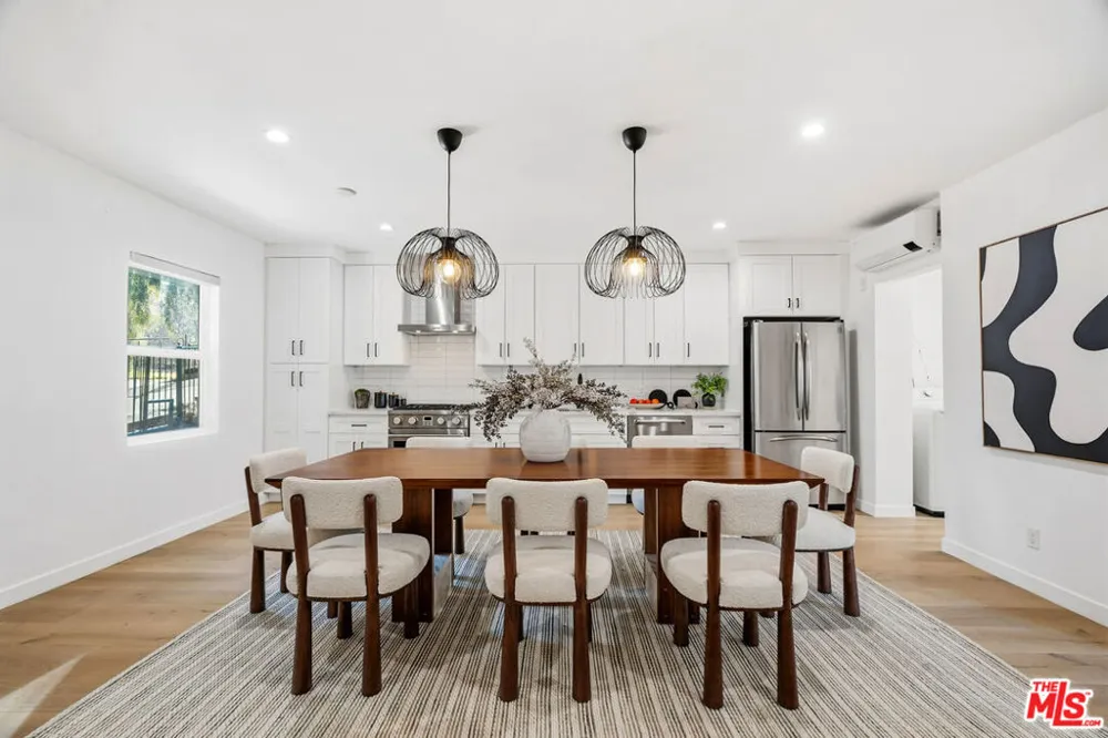 10315 Wheatland Avenue Sunland, CA 91040