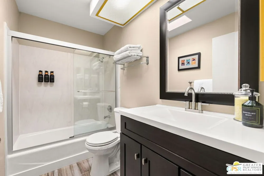 3155 E Ramon Road #406 Palm Springs, CA 92264