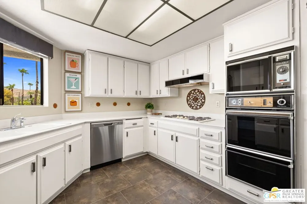 3155 E Ramon Road #406 Palm Springs, CA 92264