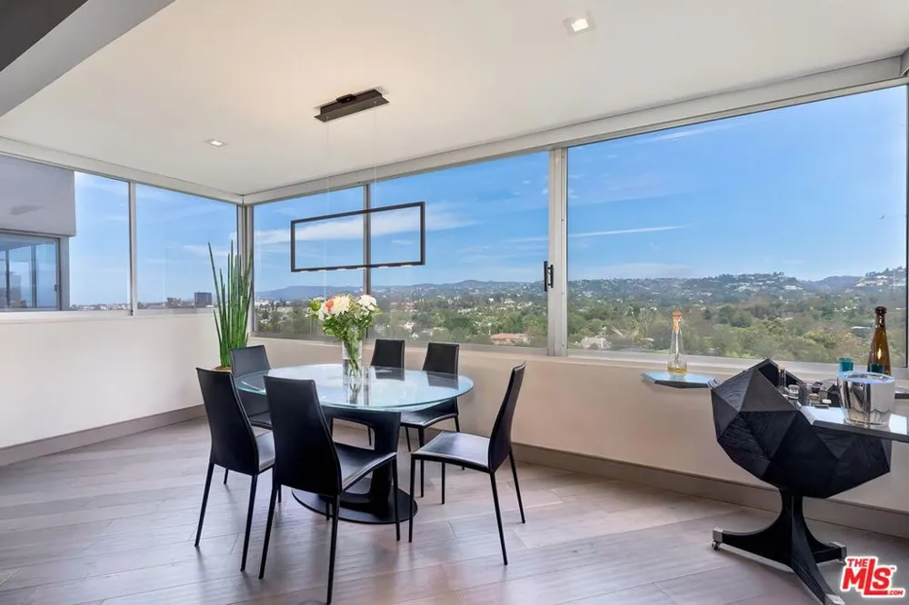 865 Comstock Avenue #16F Los Angeles, CA 90024