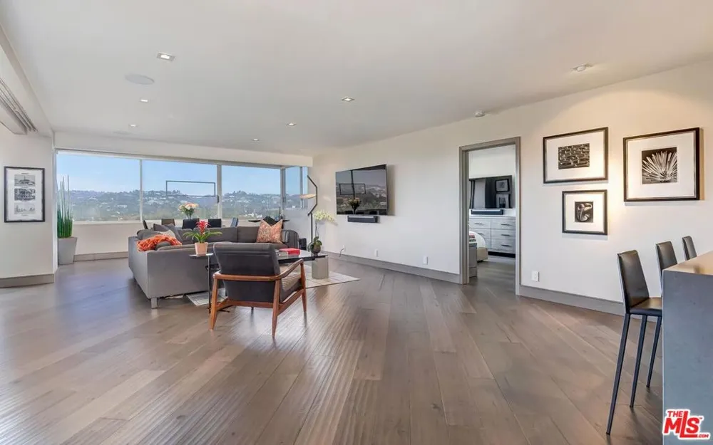 865 Comstock Avenue #16F Los Angeles, CA 90024