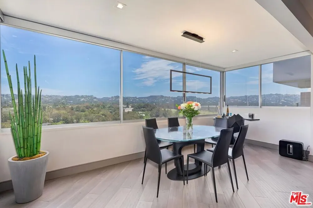 865 Comstock Avenue #16F Los Angeles, CA 90024